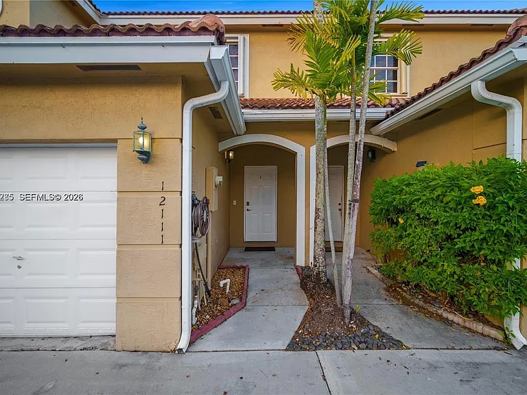 12111 SW 5th Ct — Photo 4