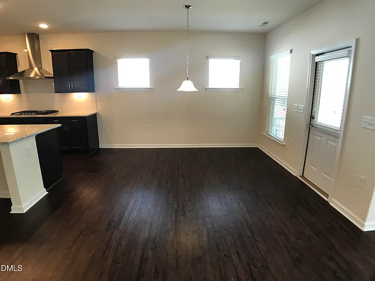 517 Hillman Bnd — Photo 7