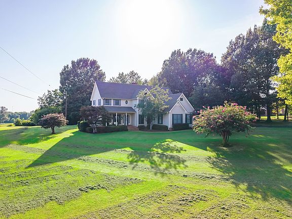 3rd image of 430 Belton Rd