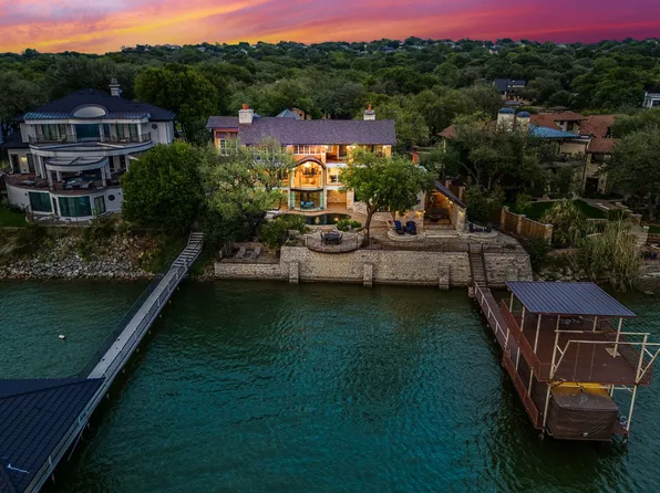 8805 Royal Harbor Ct, Fort Worth, TX 76179