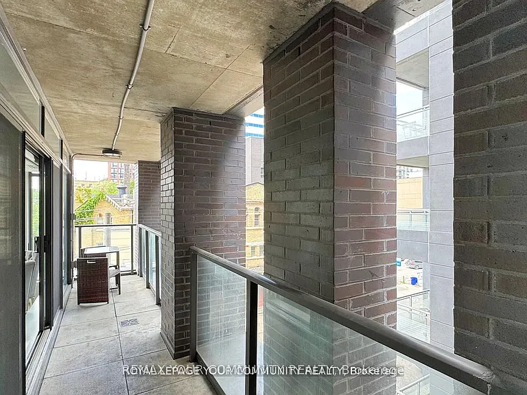 111 Bathurst St #314 — Photo 20