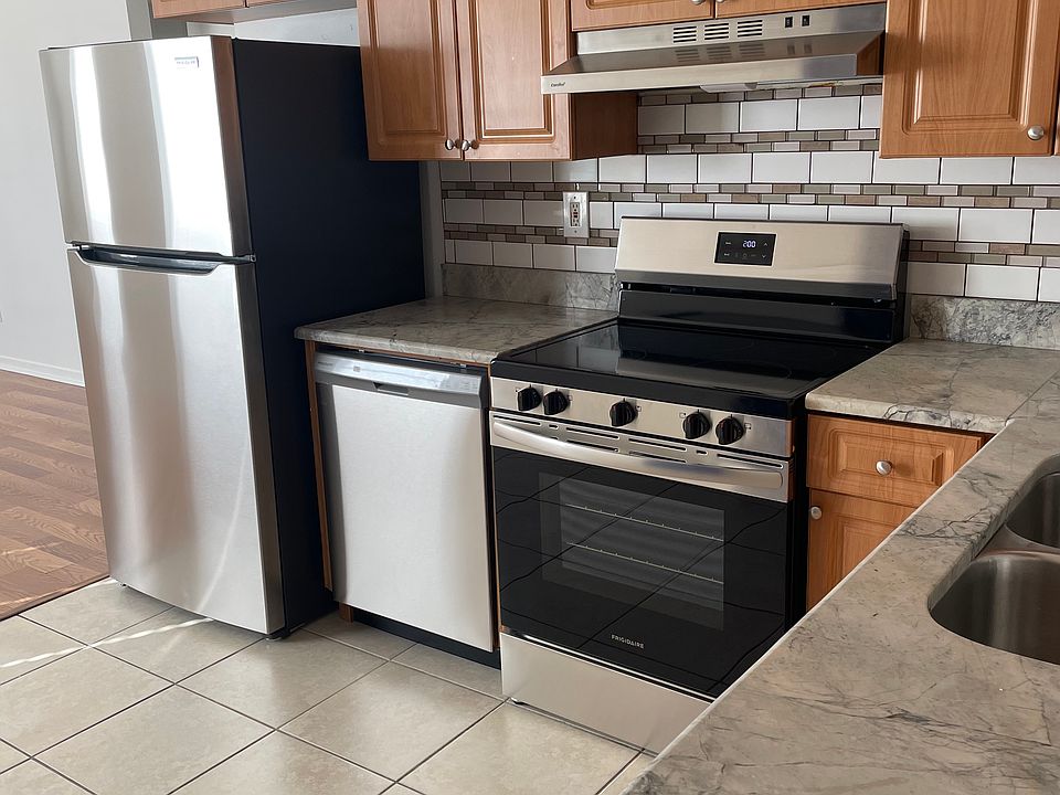 1st image of 3718 W Bay Ave Unit A