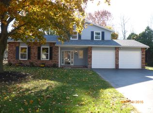 905 Maiden Ln, Rochester, NY 14615