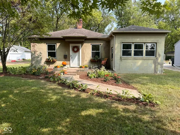 3437 Sycamore Dr, Columbus, IN 47203