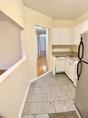 Rented by Bohemia Realty Group | media 12