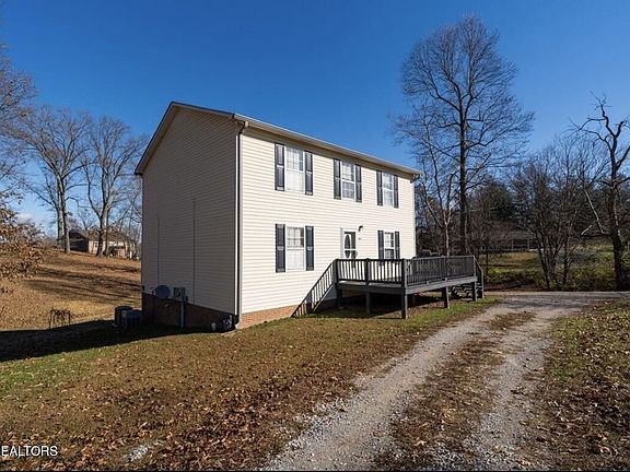 5th image of 820 Miller Ave