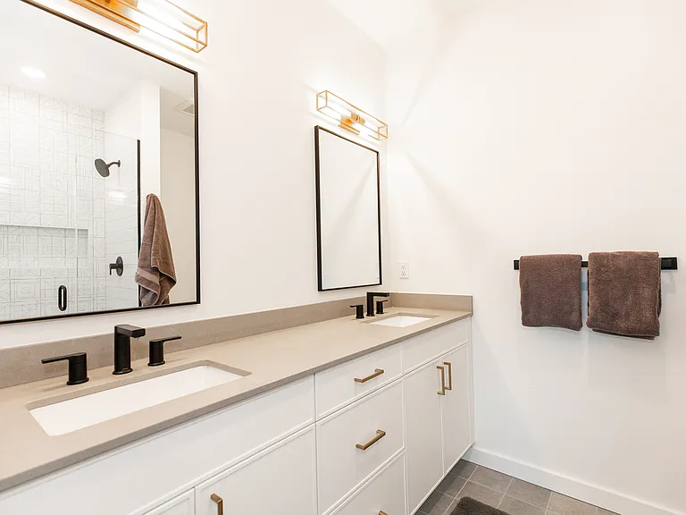 4204 Ravalli St #205 — Photo 12
