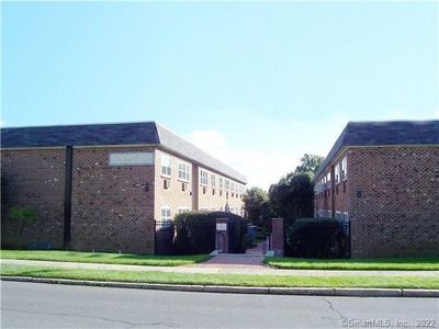 637 Cove Road #D1, Stamford, CT, 06902