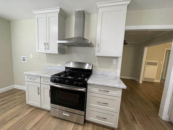 Kitchen Area w/ Range