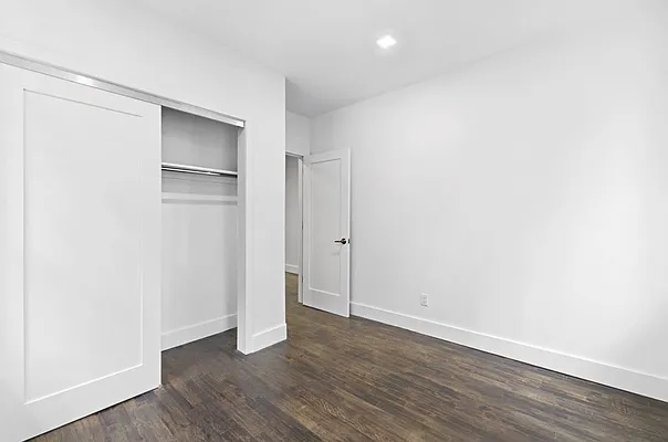 Rented by Mossanen Group | media 36