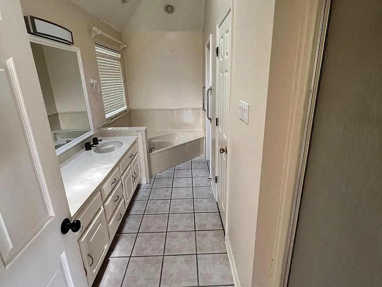 2617 Palmer Dr — Photo 10