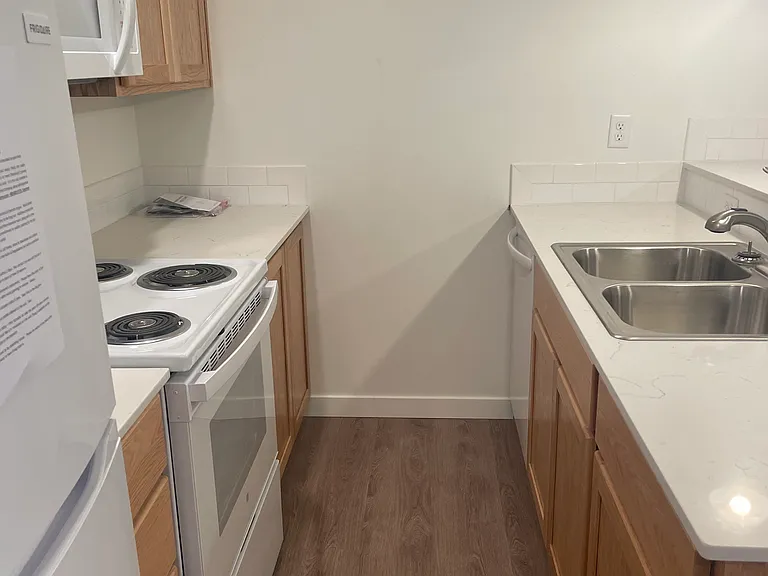 609 N Water St #103 — Photo 3
