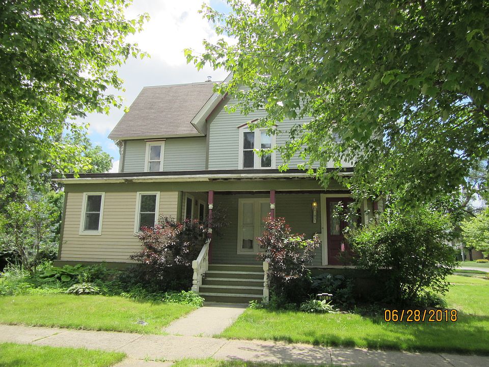 2nd image of 305 E Washington St