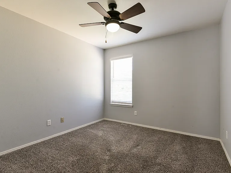 190 Horizon Dr — Photo 17