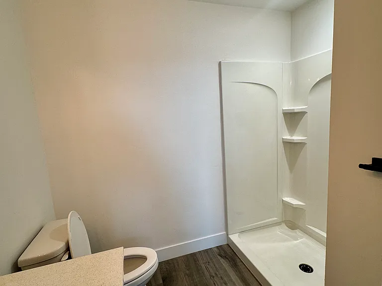 404 S 610 E — Photo 29