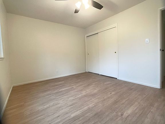 4th image of 2187 Carlmont Dr #4