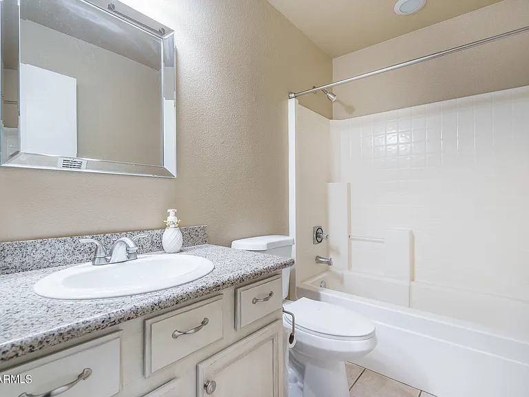 1315 W Escuda Rd — Photo 16