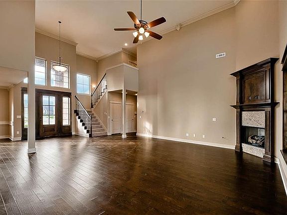 5th image of 1430 Tuscany Dr