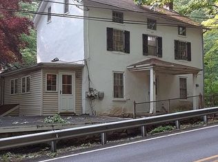 270 E Dutton Mill Rd, Brookhaven, PA 19015