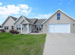 2896 40th Ave S, Grand Forks, ND 58201