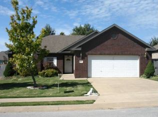 212 Blake Dr, Centerton, AR 72719