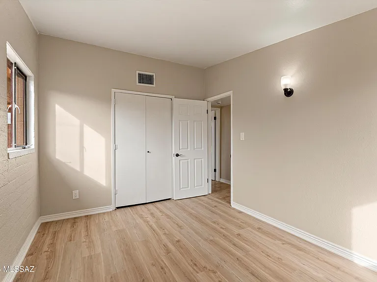 904 W 4th Ave — Photo 18