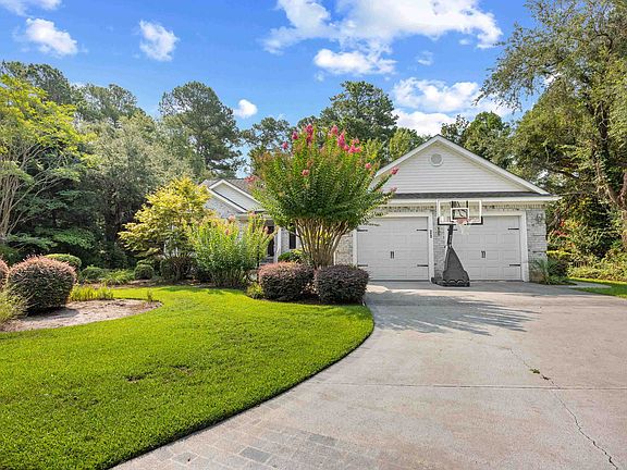3rd image of 25 Saint Julian Ct.
