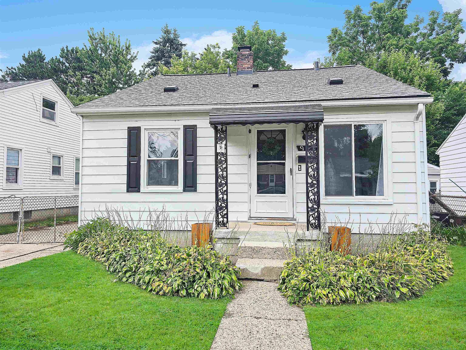 921 Donald Ave, Royal Oak, MI 48073