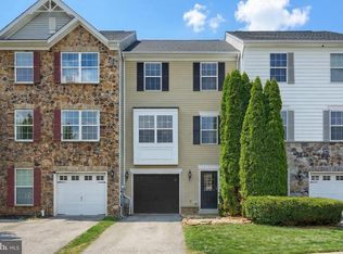 729 Blossom Dr, Hanover, PA 17331