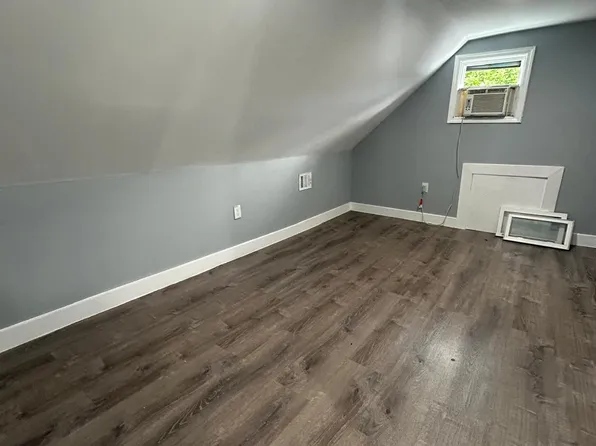 202 Taylor St Floor 2, Orange, NJ 07050