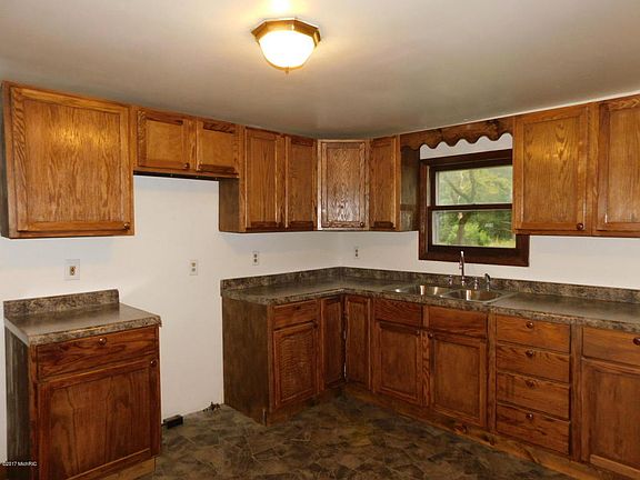 5th image of 4001 Baird Ln