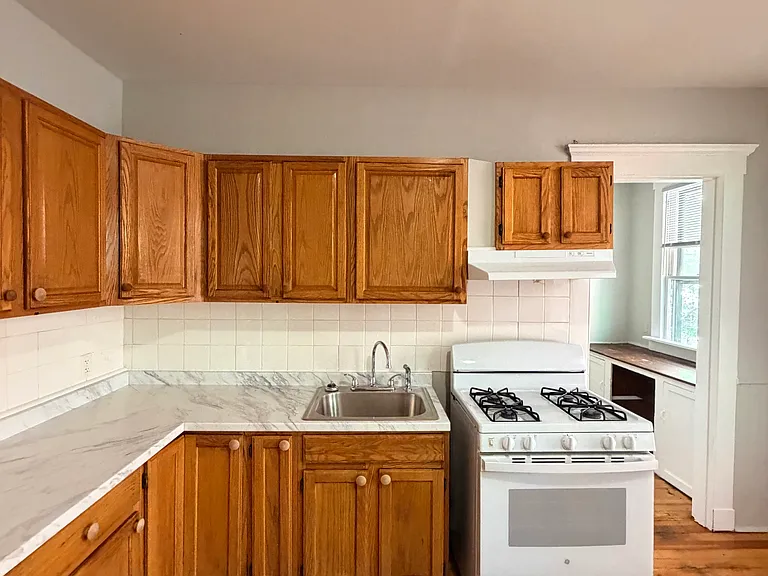 603 Howard Ave #2 — Photo 11