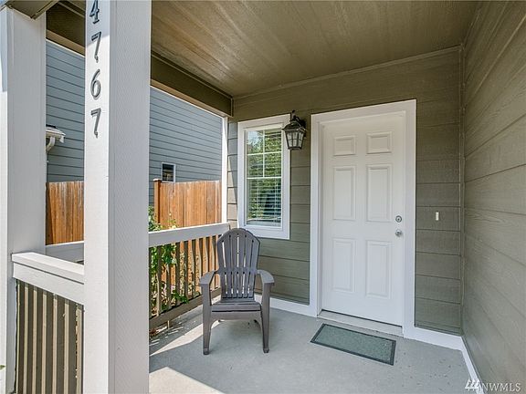 4th image of 4767 145th St NE