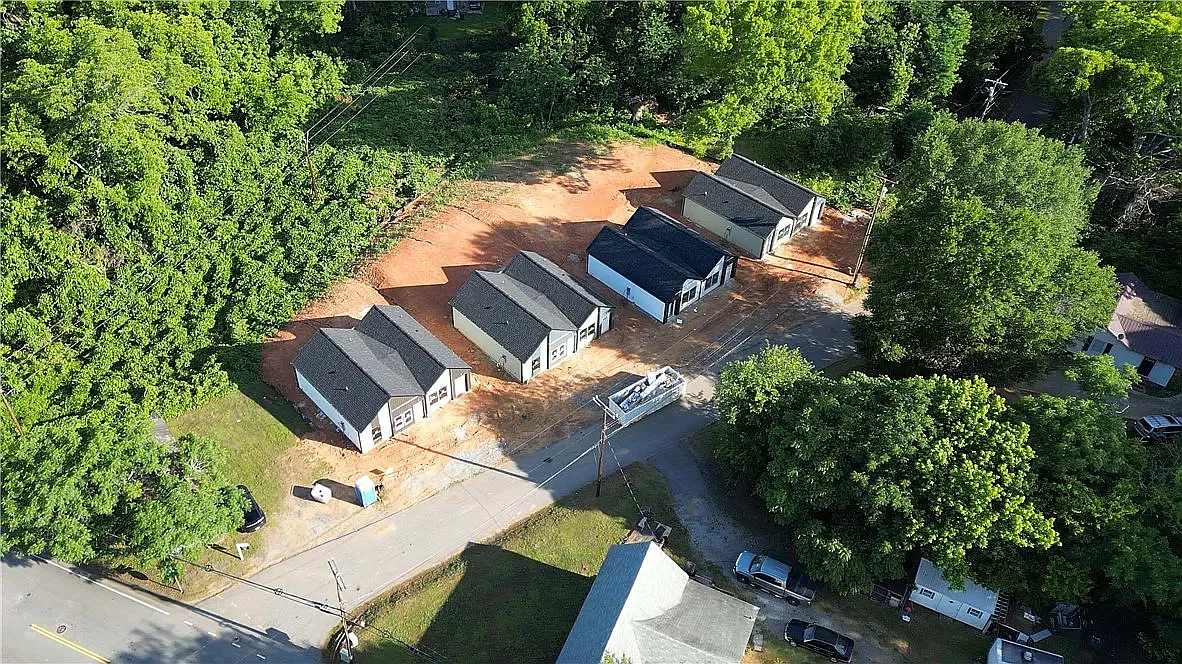 1 bed, 579 sqft, $999 — Photo 3