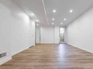 613 Crawford St, Toronto, ON M6G 3K1
