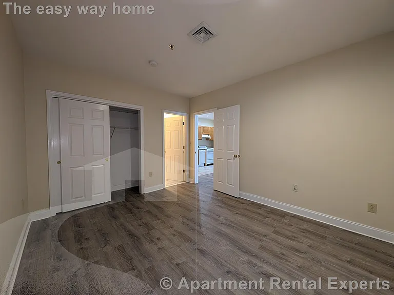 15 Pearl St #11 — Photo 7