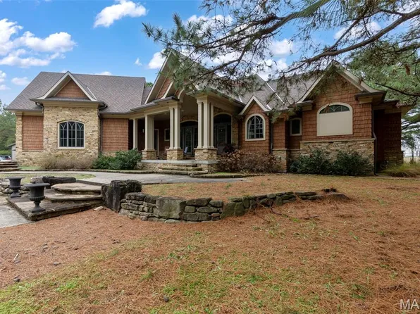 1355 Ridgeway Cir, Benton, MO 63736