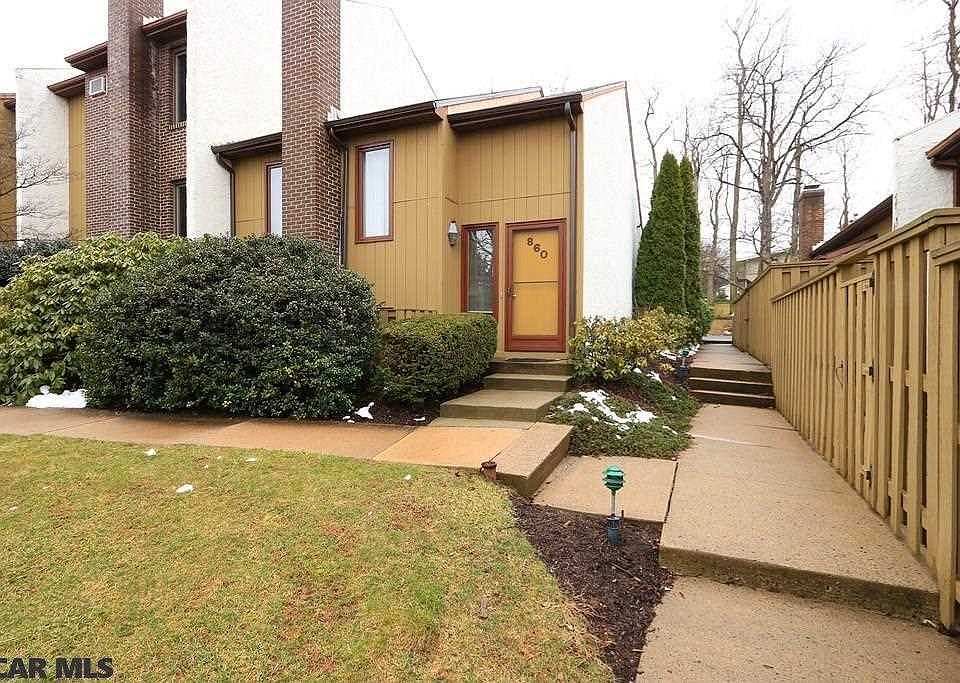 1st image of 860 W Aaron Dr