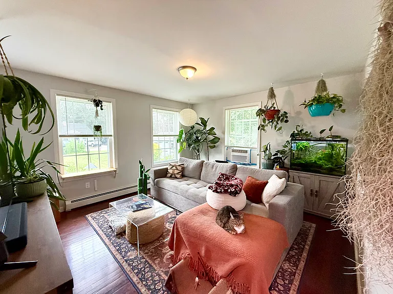 5 Eastman Ave — Photo 12