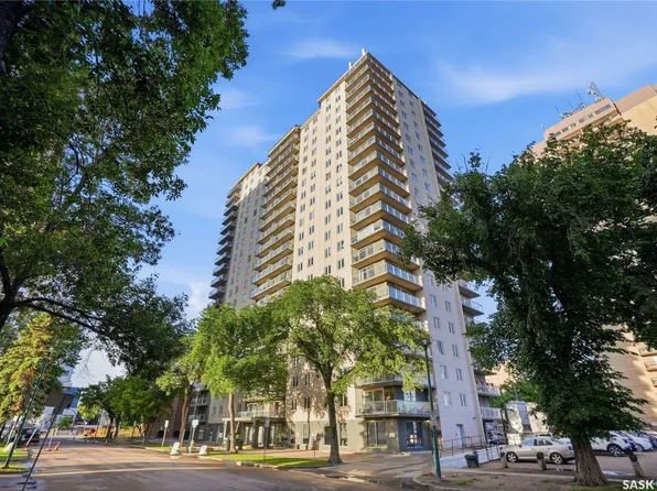 320 5th Avenue N #1207, Saskatoon, SK S7K 2P5