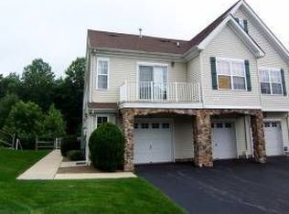 207 Boulder Ridge Dr, Randolph, NJ 07869