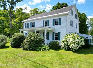 89 Middleline Rd, Ballston Spa, NY 12020