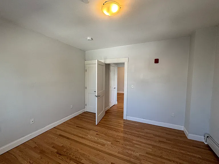230 Lafayette St #1 — Photo 10