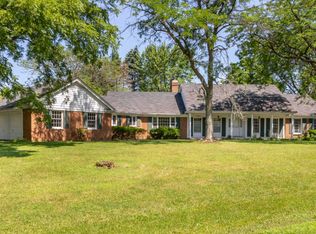 132 Halkirk Cir, Inverness, IL 60067