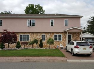 12 Caruth Ave, Elmwood Park, NJ 07407