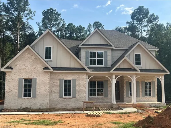 1870 Woodstock Rd, Clemmons, NC 27012