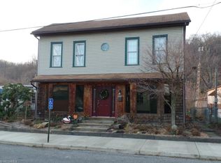 807 Washington St, Wellsville, OH