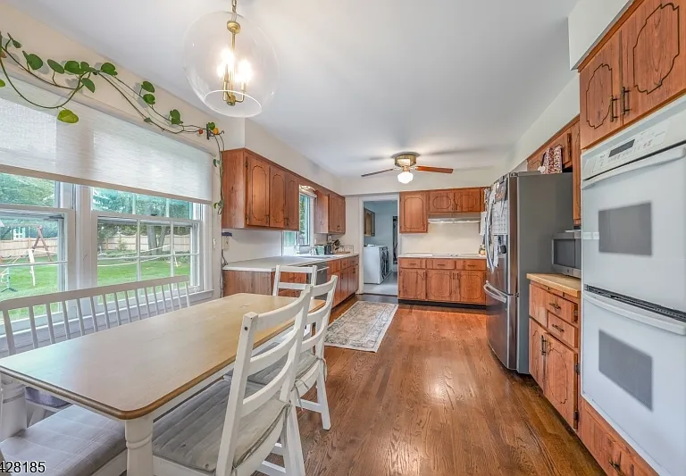 193 Lafayette Ave — Photo 11