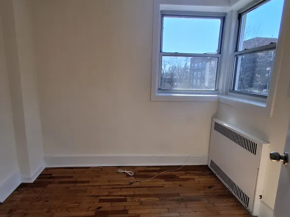 111-20 76th Road image 5 of 12