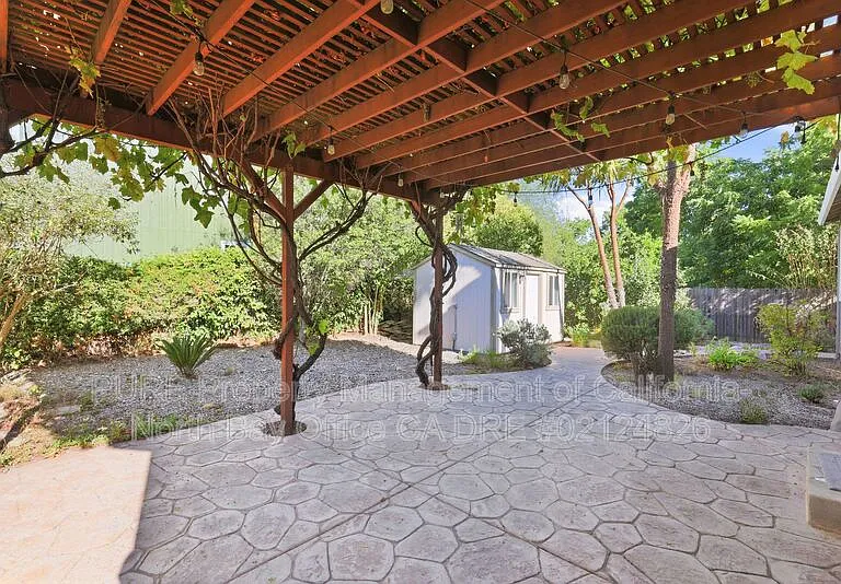 1339 Funston Dr — Photo 20